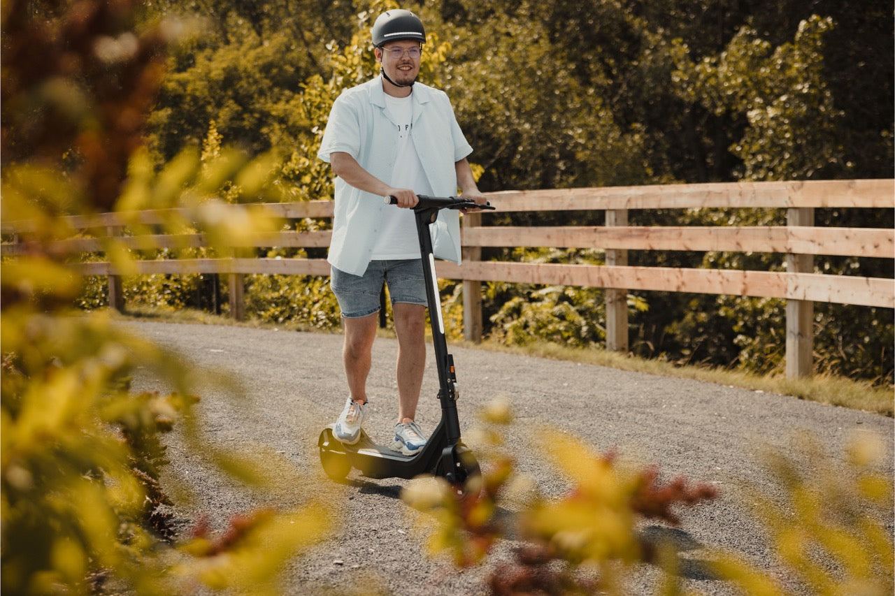 Introducing the Future of Urban Mobility:  The Apollo Go Electric Scooter
