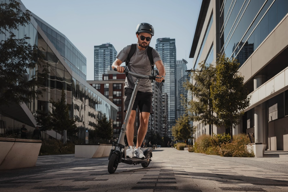 Electric Scooter Vs Electric Bike: Which One Should You Get?