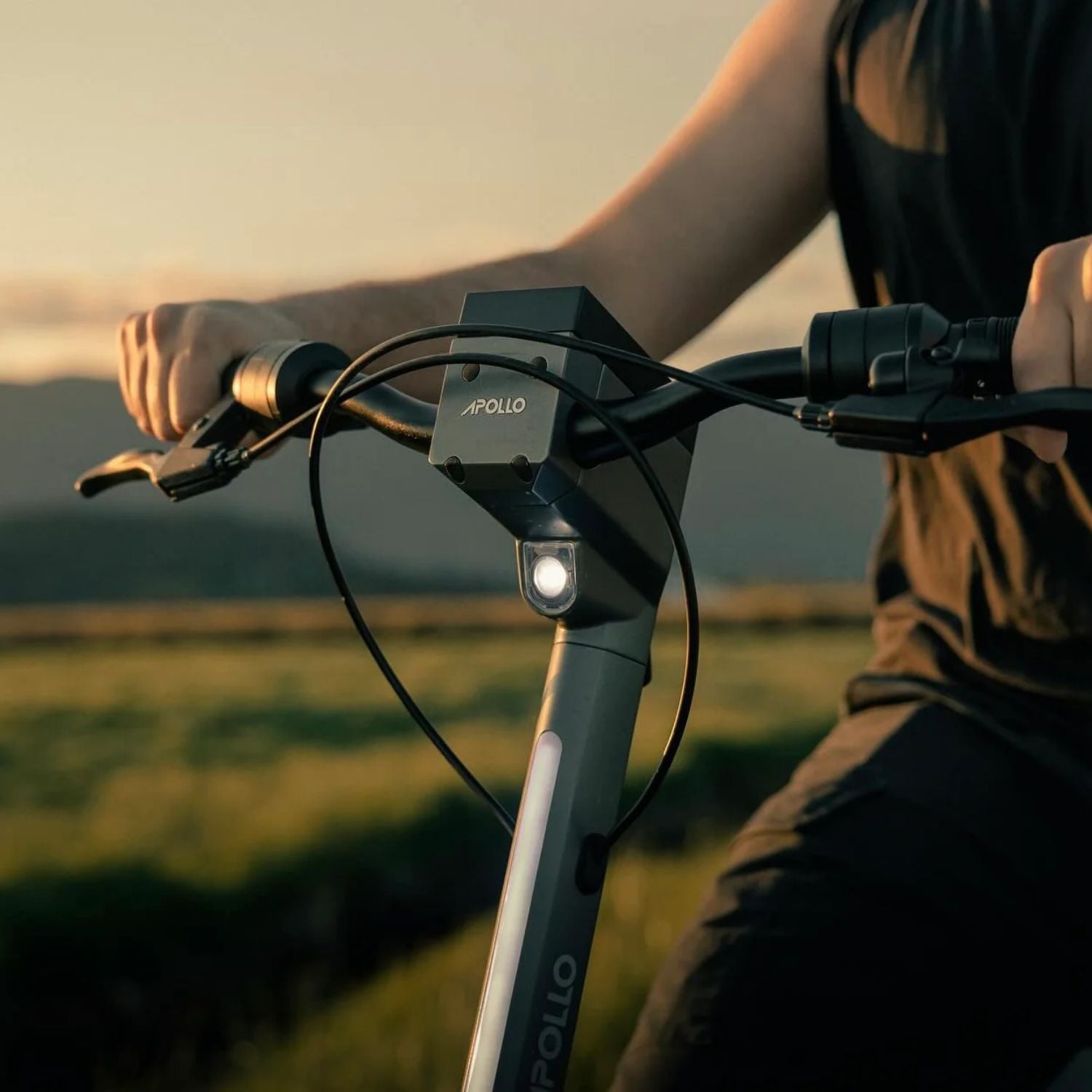 Discovering the Top Features of Apollo E-Scooters