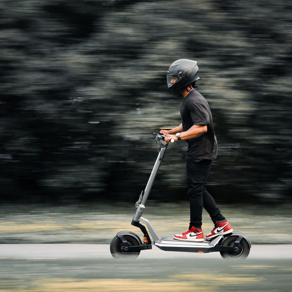 Apollo Pro 2024 Performance Electric Scooter