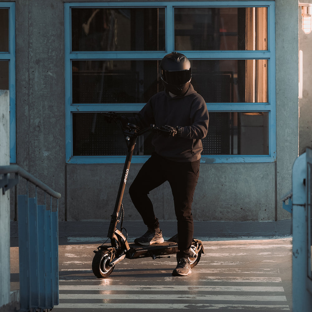 Apollo Phantom The Ultimate High Performance Electric Scooter Apollo